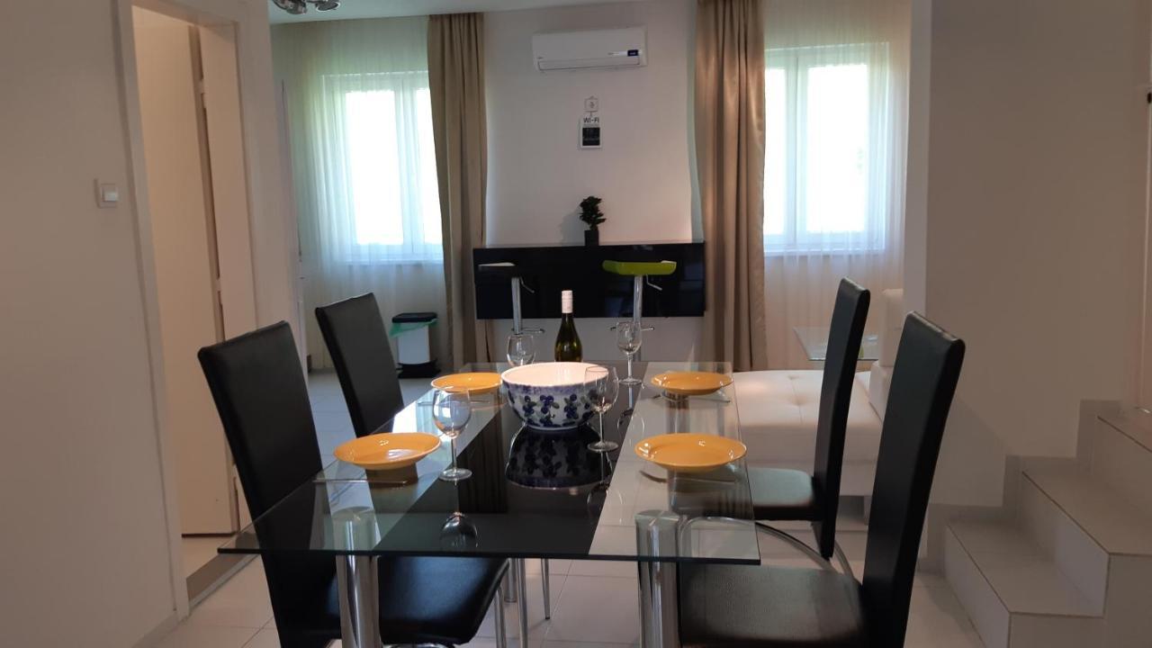 Apartamento T8 Balatonfüred Exterior foto